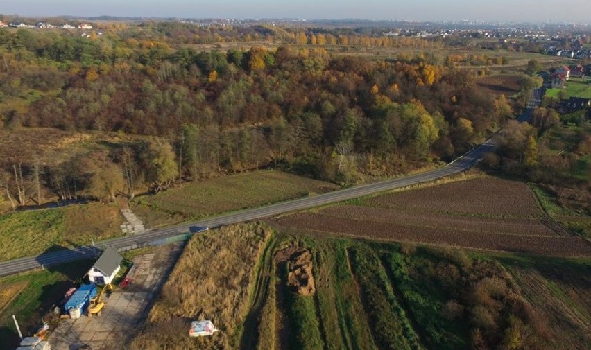 Kraków. Postępy na budowie północnej obwodnicy miasta. Trwają już prace przy tunelu w Batowicach [ZDJĘCIA, WIZUALIZACJE]