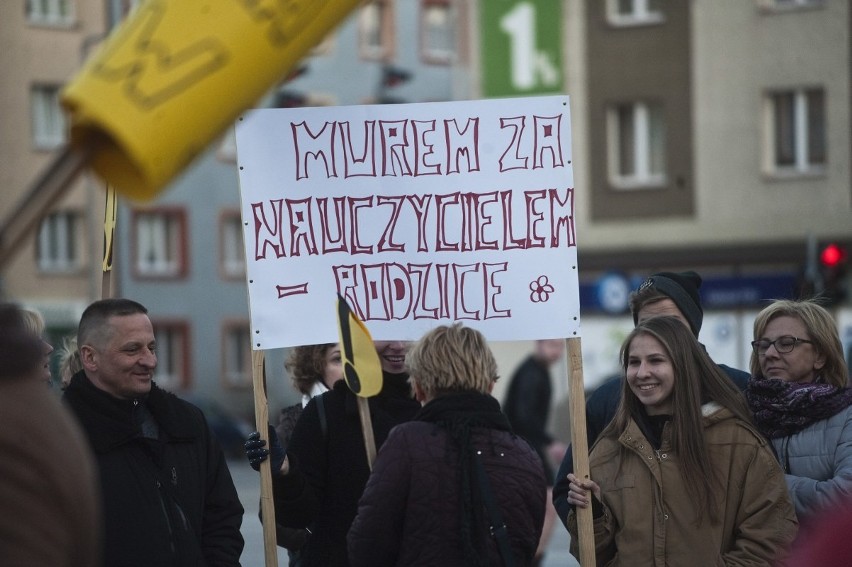 Wieczorem na Rynku Staromiejskim w Koszalinie już po raz...