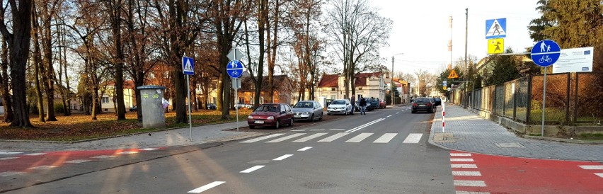 Na zmodernizowanych ulicach są bezpieczne przejścia dla...