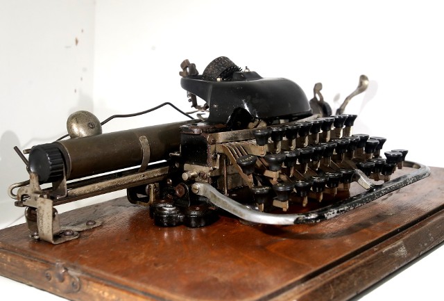 W Muzeum Techniki i Komunikacji Zajezdnia Sztuki można zobaczyć najciekawsze maszyny do pisania.