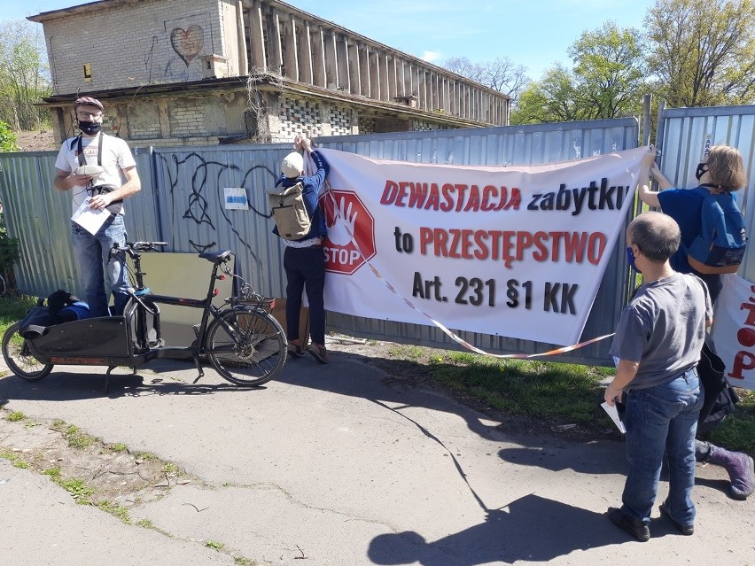 W niedzielę odbył się protest przeciw budowie prywatnego...