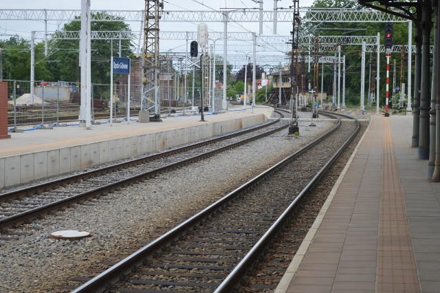 Chociaż mieszkańcy z sentymentem wspominają, jak przez Pokój przejeżdżały pociągi, te czasy nie wrócą.