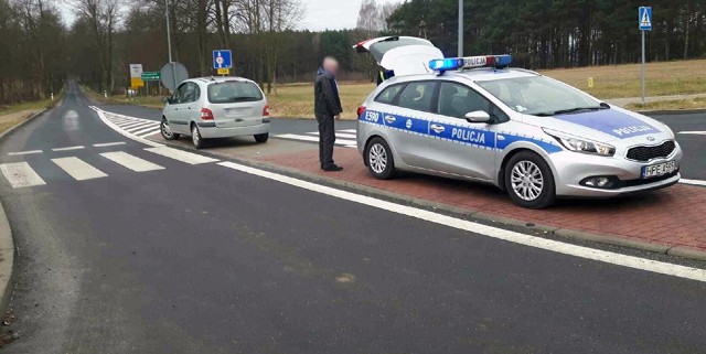 Pijany kierowca został zatrzymany w czasie policyjnej akcji.
