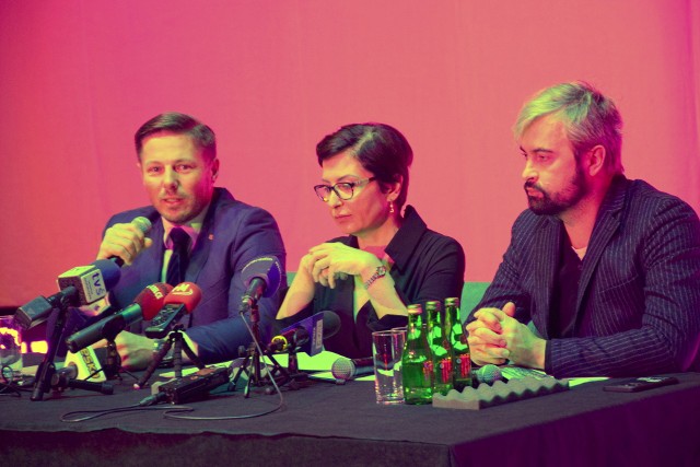 Na zdjęciu z konferencji Kieleckiego Centrum Kultury od lewej: Marcin Chłodnicki, wiceprezydent Kielc, Augustyna Nowacka, szefowa Kieleckiego Centrum Kultury i jej zastępca Artur Wijata.