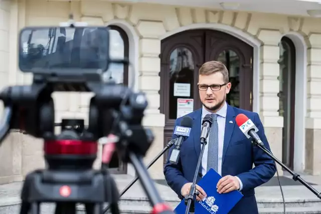 Michał Sztybel zapraszał do udziału w marszu 4 czerwca i dziękował tym, którzy już zapowiadają udział w nim