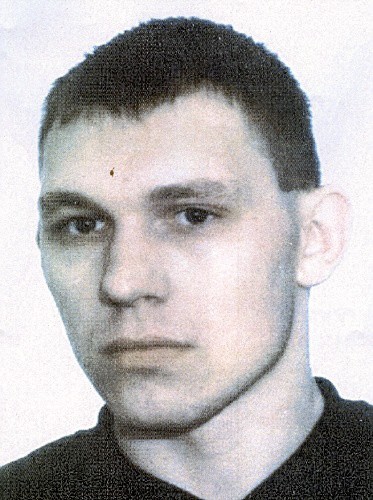 Łukasz Ratajewski urodził się 19.04.1977 roku. Zameldowany w...