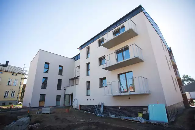 Dobiega końca budowa mieszkań komunalnych przy ul. Płowieckiej w Słupsku