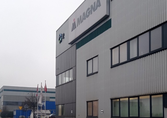 W spółce Magna Automotive Poland w Dąbrowie Górniczej trwa spór zbiorowy na tle płacowymZobacz kolejne zdjęcia/plansze. Przesuwaj zdjęcia w prawo - naciśnij strzałkę lub przycisk NASTĘPNE