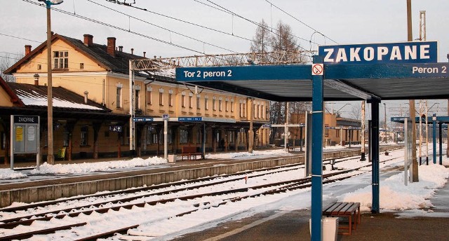 Zabytkowy i zaniedbany dworzec PKP w Zakopanem od lat czeka na rewitalizację