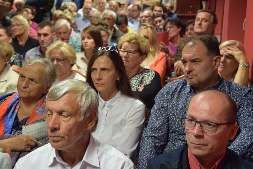 Patryk Jaki wspierał kandydatów prawicy w Kędzierzynie-Koźlu. Mówił o "najważniejszych wyborach w historii"