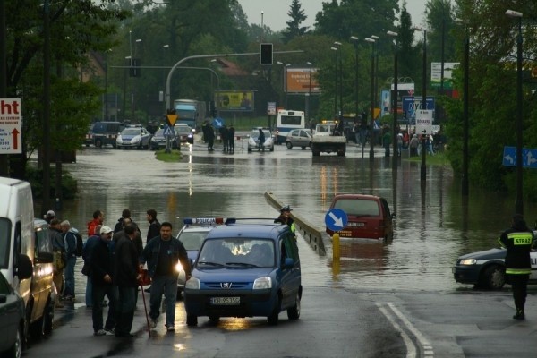 Powódź na południu Polski - raport specjalny [wideo, zdjęcia]