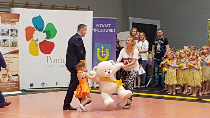 Podsumowanie Turnieju Tańca 2019 w Pińczowie. Najlepszym zespołem - Impuls II z Kielc, solistką - Karolina Olszewska [ZDJĘCIA, WYNIKI]