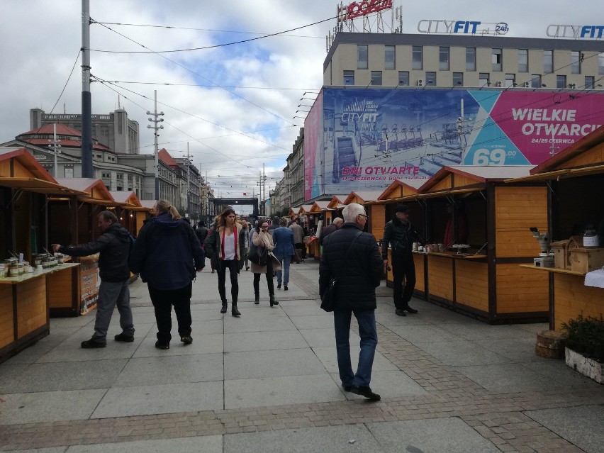 Festiwal Miodu na rynku