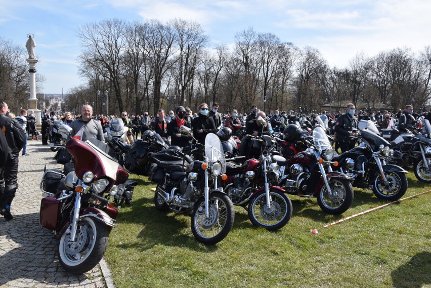 Pielgrzymka motocyklistów na Jasną Górę w Częstochowie....