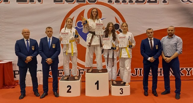 W Starachowicach zawodnicy Koneckiego Klubu Karate Kyokushin wystartowali pierwszy raz po przerwie spowodowanej pandemią COVID-19.