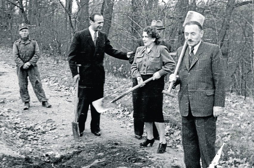 Od prawej Bolesław Bierut, Wanda Górska i Kazimierz Mijal...