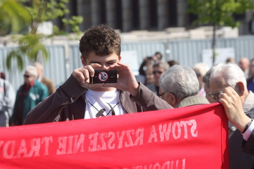 Demonstracja 1 Maja w Dąbrowie Górniczej