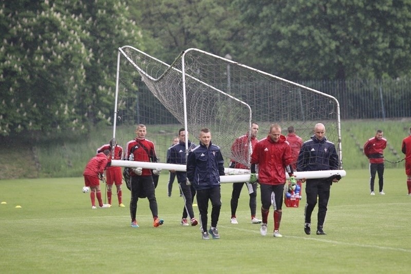 Piłkarze Górnika Zabrze trenowali w czwartek przed meczem z...