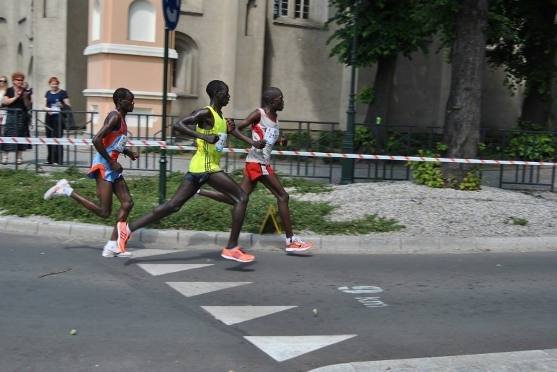 Kenijczyk wygrał VII PGNiG Półmaraton Słowaka
