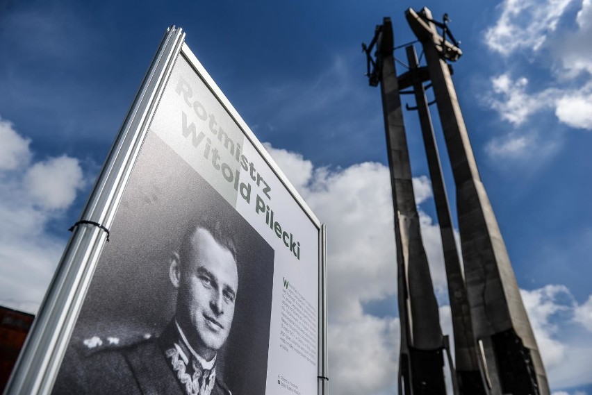 Plac Solidarności w Gdańsku. Plenerowa wystawa poświęcona...