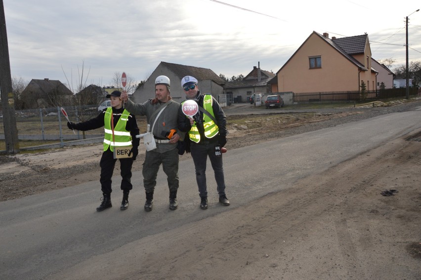 Wodzenie niedźwiedzia w Schodni