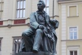 Fredro wybrałby Wrocław. 60 lat temu odsłonięto pomnik hrabiego w Rynku
