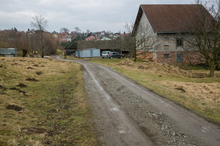 Tragedia w Mogilanach. Ojciec zmarł na rękach swojego syna