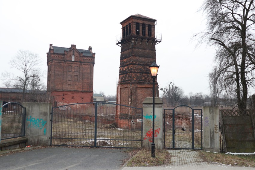 Wieże przy fabrykach Biedermannów (ul. Smugowa), Franciszka...
