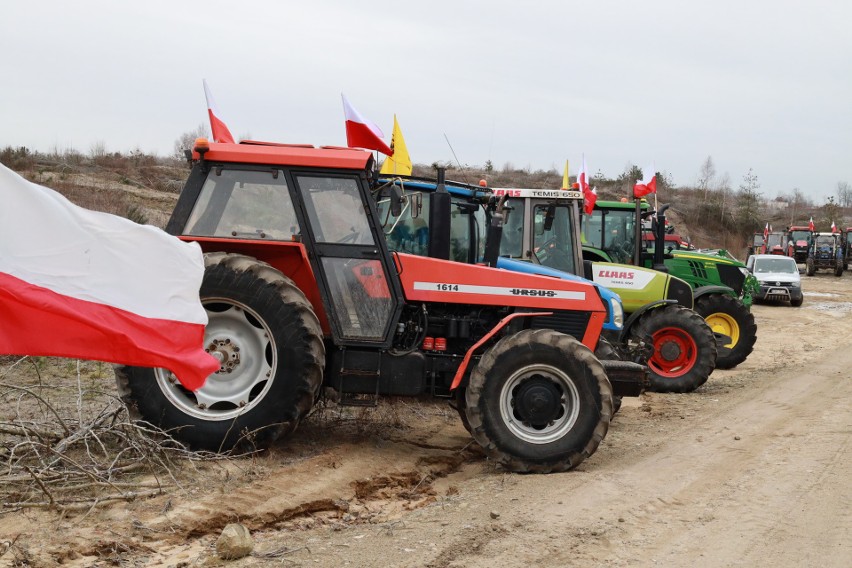 Ponad 200 rolników wyjechało na ulice Bytowa. Strajk w całym kraju 