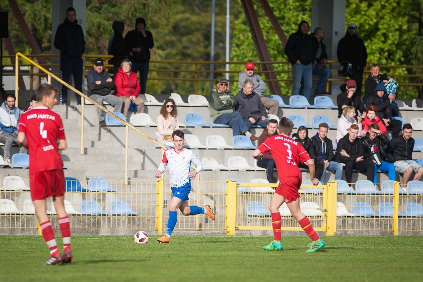 Gryf Słupsk - Jantar Ustka 2:1 (0:1)