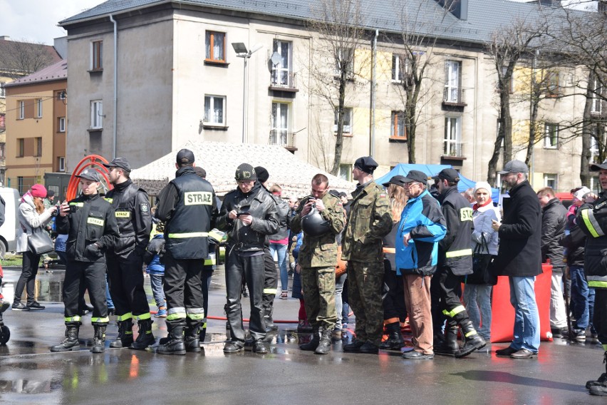 Wyjątkowy piknik strażacki w Zawierciu: Strażacy chcą pomóc 12-letniemu Mikołajowi ZDJĘCIA