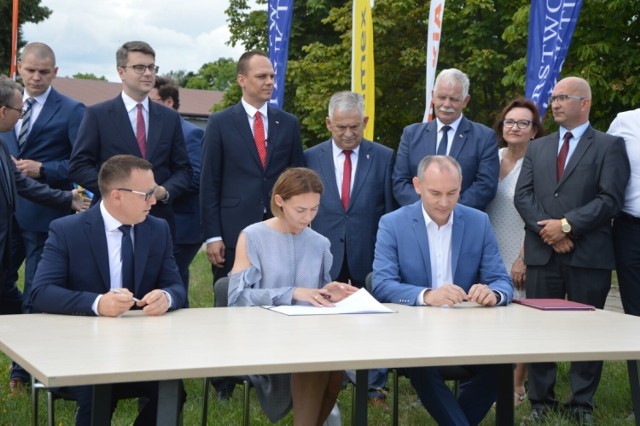 W Lęborku podpisano umowę na projekt i budowę trasy S6 z Leśnic do Bożegopola