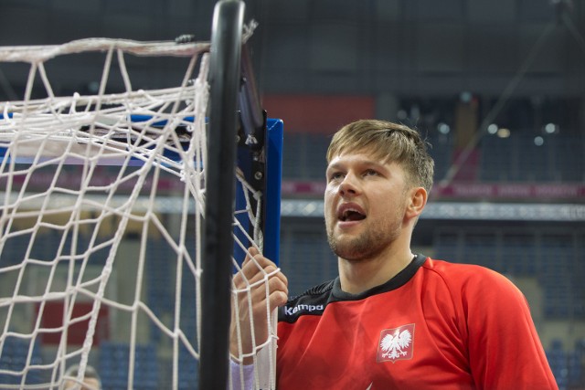 Kamil Syprzak będzie bronił barw Polski w mistrzostwach Europy rozgrywanych w Krakowie. W reprezentacji Polski jest najwyższym graczem, w Barcelonie jednym z dwóch najwyższych.