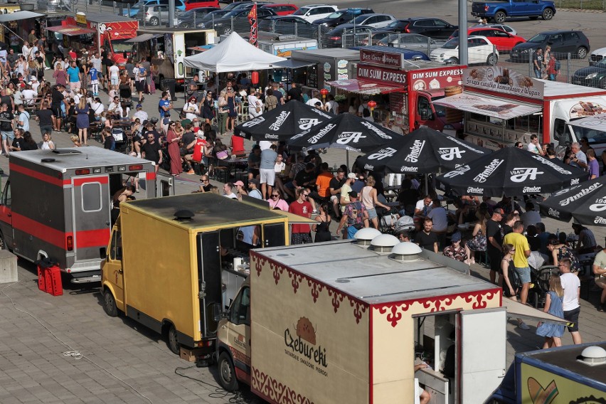 Ponad 30 food trucków na poznańskim stadionie!