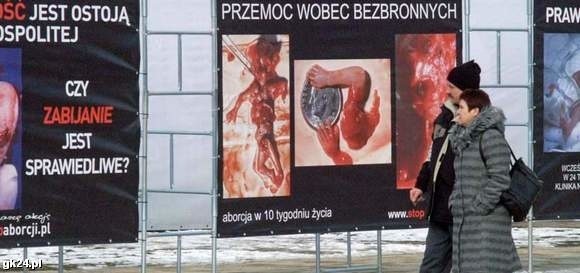 Kontrowersyjna wystawa pojawiała się już. m.in. w Koszalinie, Kołobrzegu i Połczynie Zdroju.