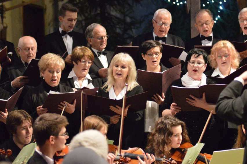 Noworoczny koncert chóru Cantemus Domino i jego gości w kościele w Zielonej Górze (zdjęcia)