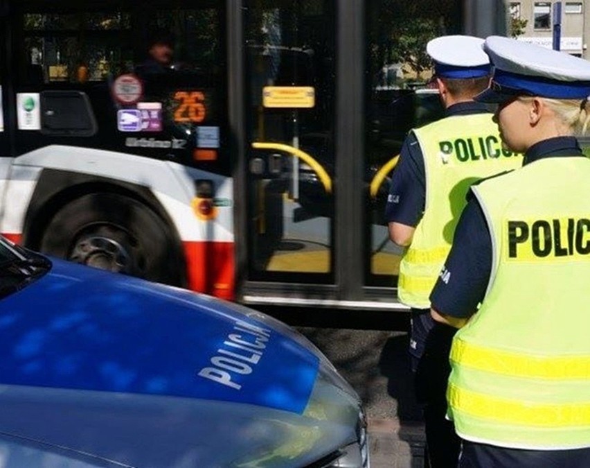 Pijany kierowca autobusu przejechał kobietę. Trafiła do...