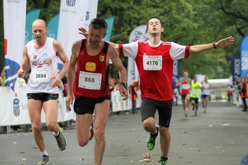 Maraton Wrocław 2013 - [WYNIKI, ZDJĘCIA Z METY, KLASYFIKACJA ZAWODNIKÓW, CZASY]
