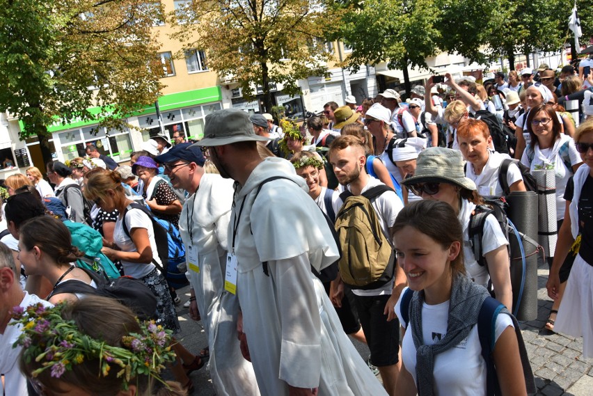 Pielgrzymka Dominikańska dotarła z Krakowa na Jasną Górę ZDJĘCIA Zmęczeni, ale bardzo radośni 