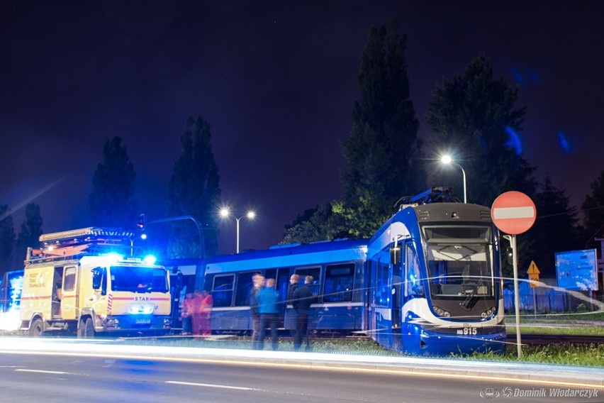 Kraków. Zerwana sieć trakcyjna, uszkodzone torowisko i...