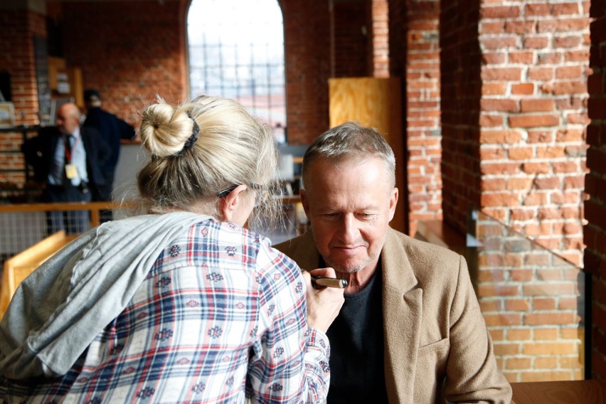 Bogusław Linda zagrał w reklamie, która promuje łódzkie Muzeum Sztuki 