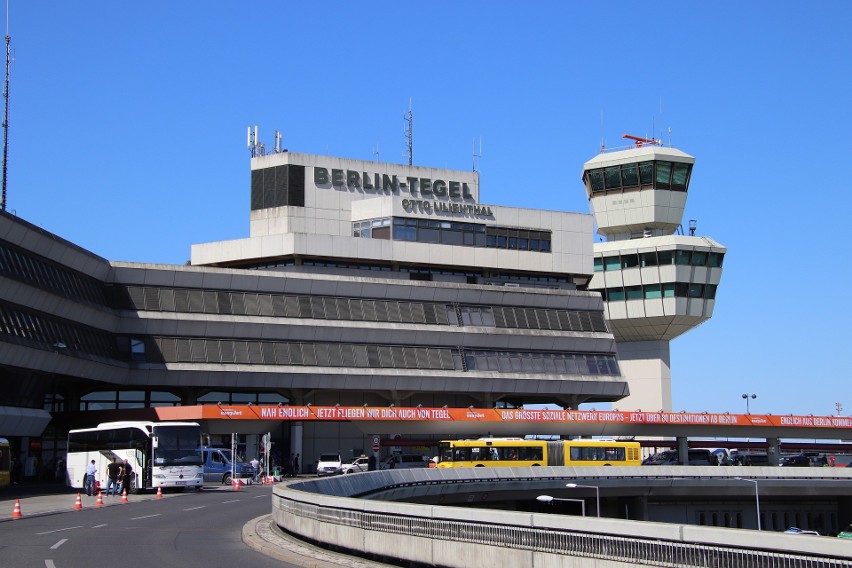 Lotnisko Berlin Tegel, z którego latało wielu poznaniaków i...