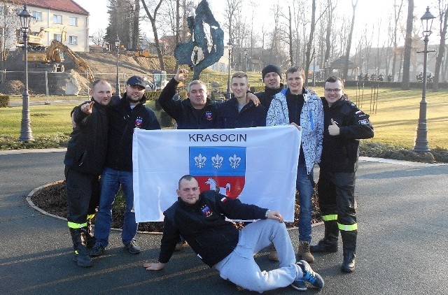 Strażacy z Krasocina z zaprzyjaźnionymi druhami ze Skalbmierza reprezentowali województwo świętokrzyskie na turnieju barbórkowym w Wieliczce.