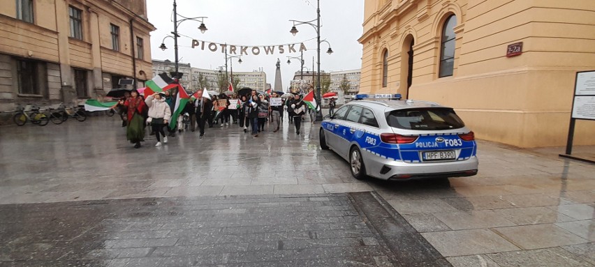 Marsz propalestyński w Łodzi Przeszedł Piotrkowską od pl. Wolności do Pasażu Schillera Uczestniczyło w nim blisko 100 osób 