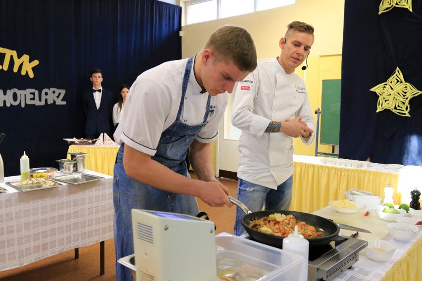 W Zespole Szkół Gastronomiczno-Hotelarskich w Toruniu odbył...