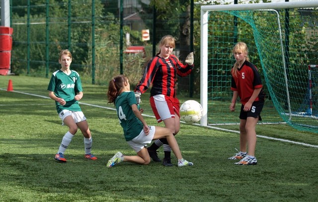 V Turniej OrlikaW poniedziałek w Świeciu grały dziewczęta w wieku 12-13 lat