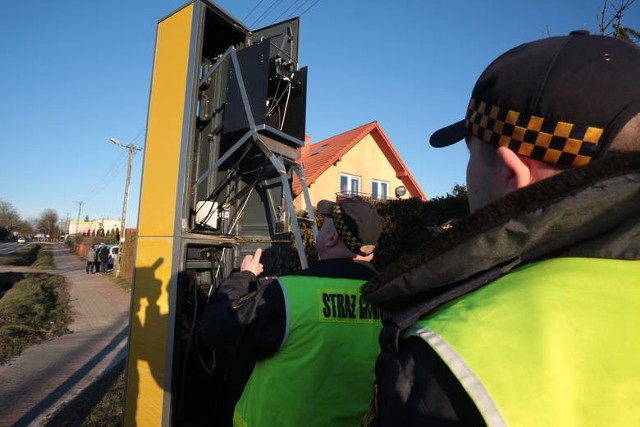 Od początku roku gminy już nie mogą użytkować stałych i przenośnych fotoradarów.