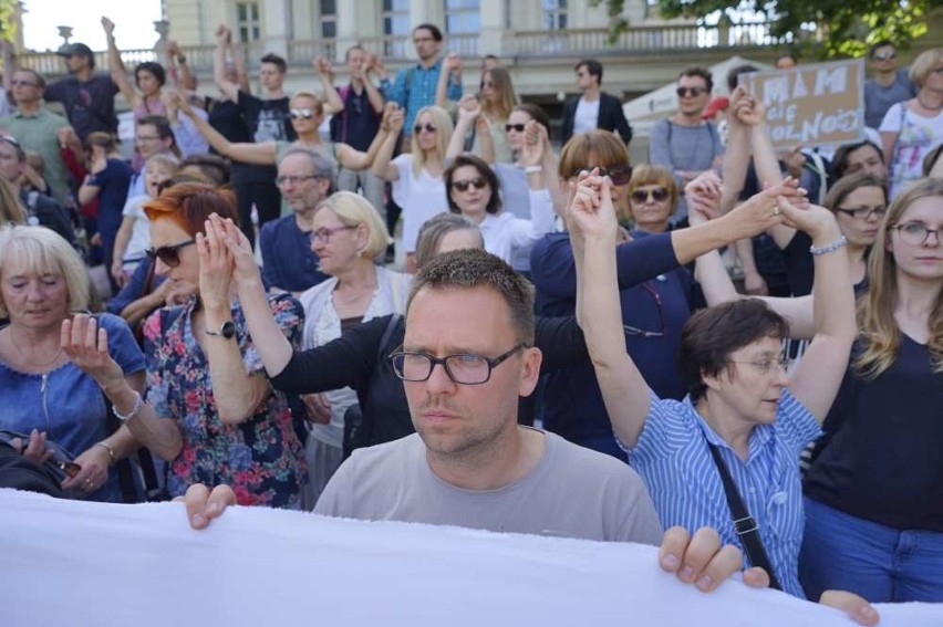 Milczący protest w Poznaniu