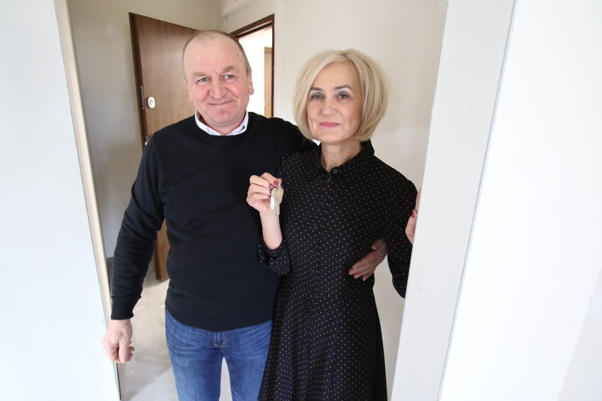 Dorota i Jan Pióro z kluczami! Odebrali główną nagrodę w konkursie „Mieszkanie za czytanie”