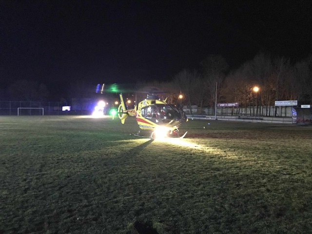 Podczas piątkowego lądowania śmigłowca na stadionie w Klimontowie